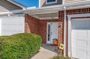 1236 Arapaho Ln, Union Township, OH 45244 - Photo 2