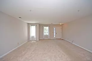 228 Edinburgh Ln, Springdale, OH 45246 - Photo 10