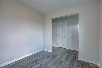 1221 Waterbury Drive, Carlisle, OH 45005 - Photo 6