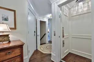 1054 St Paul Pl, Cincinnati, OH 45202 - Photo 6