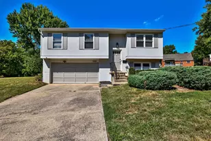 7080 Petri Dr, Anderson Township, OH 45230 - Photo 1