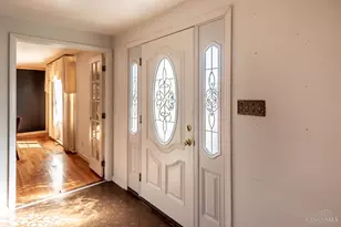 625 Sharon Dr, Fairborn, OH 45324 - Photo 2