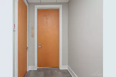 26 E Sixth Street #505, Cincinnati, OH 45202 - Photo 4