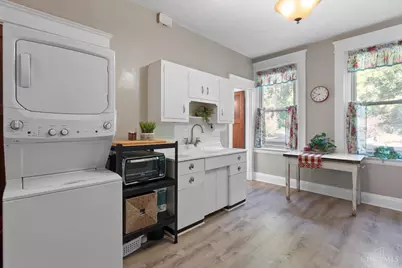 4361 Virginia Avenue, Cincinnati, OH 45223 - Photo 8