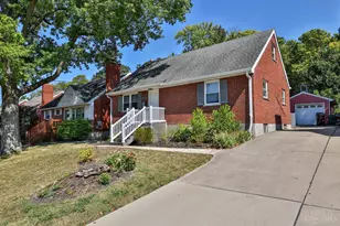 1246 Thurnridge Dr, Reading, OH 45215 - Photo 2