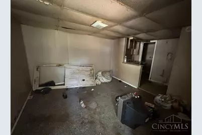 217 W Wyoming Avenue, Lockland, OH 45215 - Photo 6