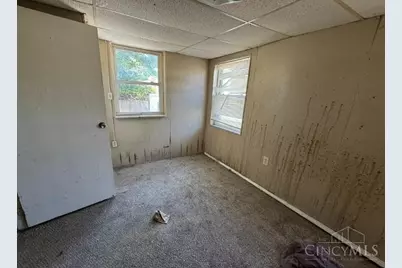 217 W Wyoming Avenue, Lockland, OH 45215 - Photo 8