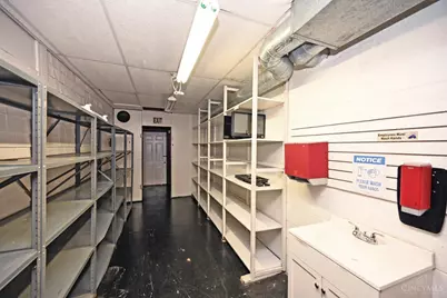 6999 Colerain Avenue, Colerain Township, OH 45239 - Photo 14