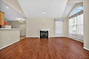 2403 Traverse Creek Dr, Miami Township, OH 45150 - Photo 8