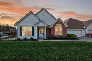 2403 Traverse Creek Dr, Miami Township, OH 45150 - Photo 2