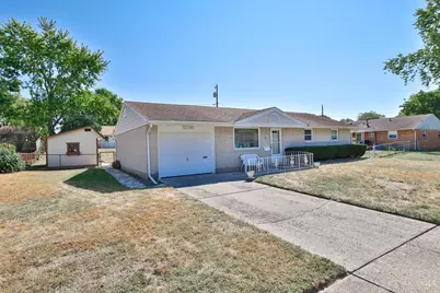 210 Zimmerman Street, Carlisle, OH 45344 - Photo 2