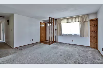 210 Zimmerman Street, Carlisle, OH 45344 - Photo 8