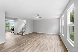 1247 Eagle Blvd, Hamilton Township, OH 45029 - Photo 8