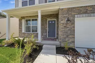 1247 Eagle Blvd, Hamilton Township, OH 45029 - Photo 6