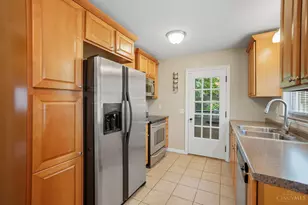 2758 Losantiridge Ave, Columbia Township, OH 45213 - Photo 16