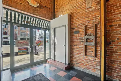 1104 Race Street, Cincinnati, OH 45202 - Photo 8