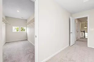 8158 Valley Crossing Dr, Colerain Township, OH 45247 - Photo 16