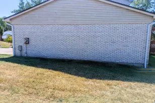 12069 Cantrell Dr, Springdale, OH 45246 - Photo 4