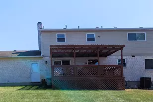 12069 Cantrell Dr, Springdale, OH 45246 - Photo 2