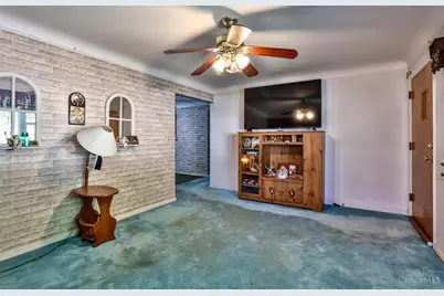 3252 Greenway Avenue, Green Township, OH 45248 - Photo 6