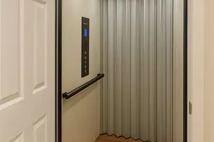 436 Boal St, Cincinnati, OH 45202 - Photo 8