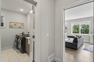 436 Boal St, Cincinnati, OH 45202 - Photo 14