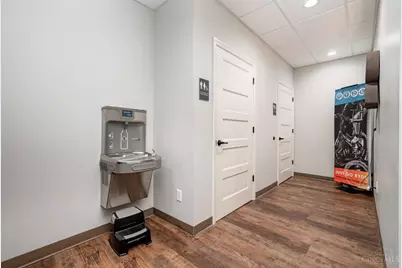 4456 Bridgetown Road, Green Township, OH 45211 - Photo 20