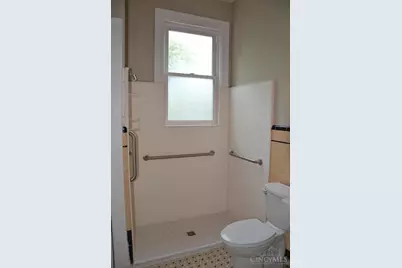 2367 Fairview Avenue, Cincinnati, OH 45219 - Photo 16