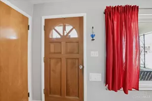 3492 Moonridge Dr, Green Township, OH 45248 - Photo 8