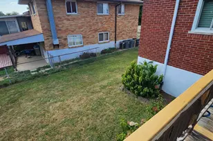 3492 Moonridge Dr, Green Township, OH 45248 - Photo 4