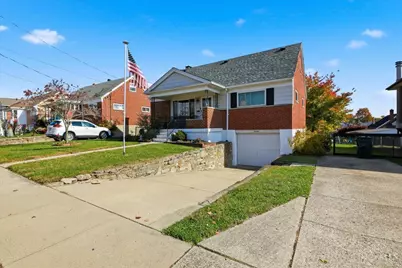 3492 Moonridge Drive, Green Township, OH 45248 - Photo 2