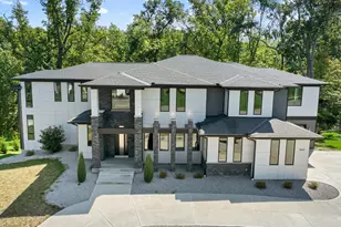 5641 Melbury Ct, Deerfield Township, OH 45040 - Photo 2