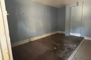 3836 Llewellyn Ave, Cincinnati, OH 45223 - Photo 8