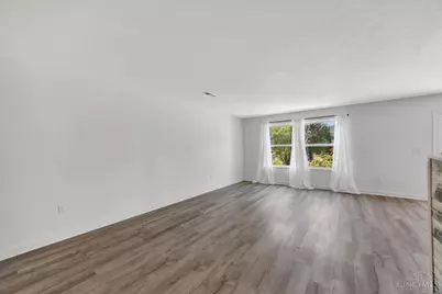 435 Hartford Court, Hamilton Township, OH 45039 - Photo 12