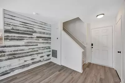 435 Hartford Court, Hamilton Township, OH 45039 - Photo 6