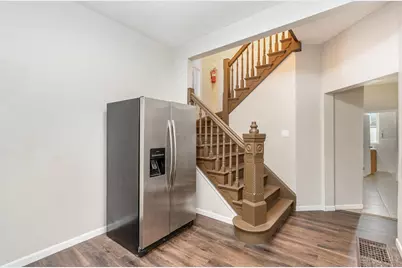 2320 Maplewood Avenue, Cincinnati, OH 45219 - Photo 4