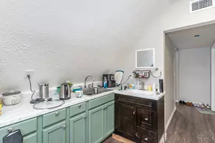 2320 Maplewood Ave, Cincinnati, OH 45219 - Photo 22