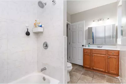2320 Maplewood Avenue, Cincinnati, OH 45219 - Photo 8