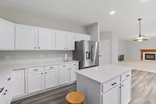 792 Oak Forest Dr, Hamilton Township, OH 45152 - Photo 24