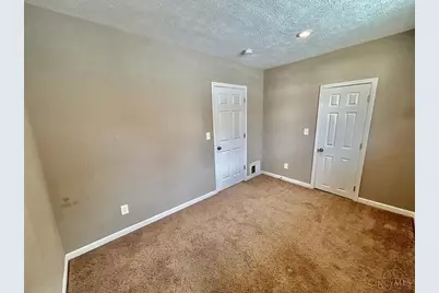 6001 Bramble Avenue, Cincinnati, OH 45227 - Photo 30