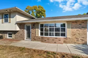 5628 Bordeaux Way, Fairfield, OH 45014 - Photo 4