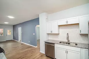 6025 Mayflower Ave, Golf Manor, OH 45237 - Photo 8