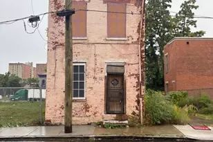 845 Charlotte St, Cincinnati, OH 45214 - Photo 1
