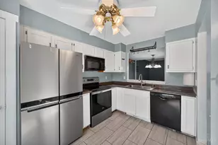 1079 Kensington Ln, Union Township, OH 45245 - Photo 8