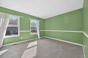 1079 Kensington Ln, Union Township, OH 45245 - Photo 18