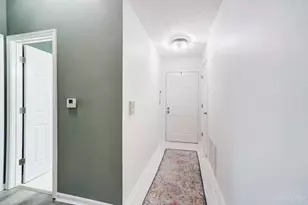 410 Carrington Ln, Loveland, OH 45140 - Photo 6