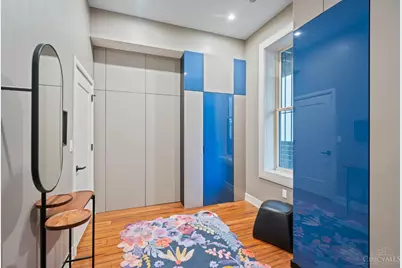 221 Kemp Alley, Cincinnati, OH 45202 - Photo 4