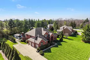 933 Country Club Dr, Pierce Township, OH 45245 - Photo 4