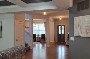 685 Lake View Dr, Union Township, OH 45150 - Photo 8