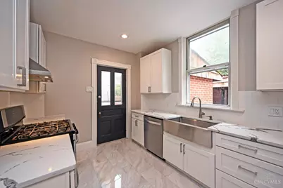 1739 Chase Avenue, Cincinnati, OH 45223 - Photo 16